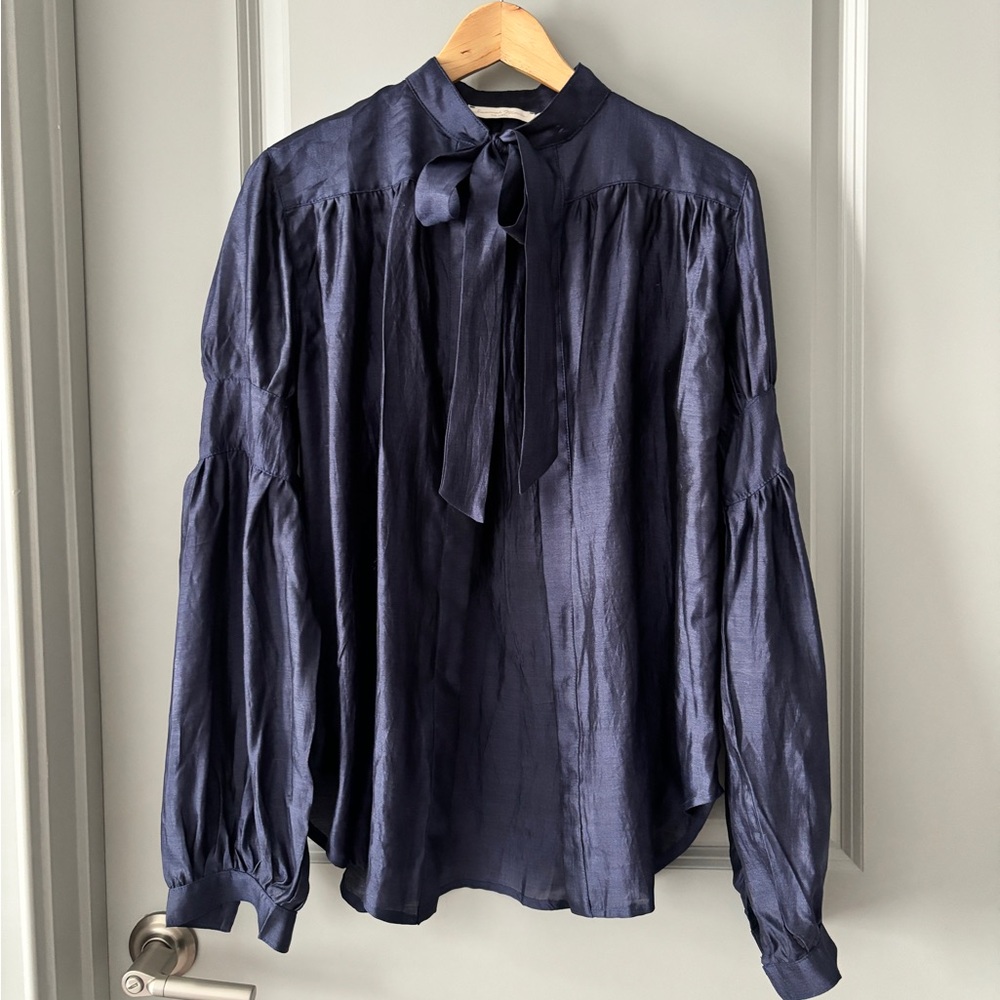 NWOT Savannah Morrow Leo Blouse in Navy
